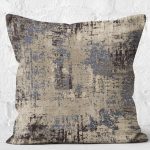 RealHomes Kahverengi Zeminde Eskitme Motifli Retro Desenli Dijital Baskılı Yastık Kırlent Kılıfı Realhomes