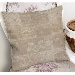 RealHomes Bej Zeminde Patchwork Motifli Çiçek Desenli Dijital Baskılı Yastık Kırlent Kılıfı Realhomes