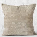 RealHomes Bej Zeminde Patchwork Motifli Çiçek Desenli Dijital Baskılı Yastık Kırlent Kılıfı Realhomes