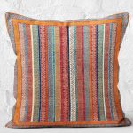 - K11163-Gorsel-2 - Realhomes RealHomes Kırmızı - Turuncu Zeminde Uşak Motifli Geleneksel Desenli Dijital Baskılı Yastık Kırlent Kılıfı Realhomes