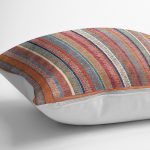 - K11163-Gorsel-3 - Realhomes RealHomes Kırmızı - Turuncu Zeminde Uşak Motifli Geleneksel Desenli Dijital Baskılı Yastık Kırlent Kılıfı Realhomes