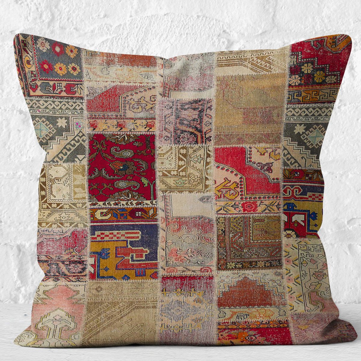 RealHomes Vintage Kırkyama Motifli Patchwork Desenli Dijital Baskılı Yastık Kırlent Kılıfı Realhomes