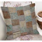 - K11185-Gorsel-1 - Realhomes RealHomes Krem Zeminde Kırkyama Motifli Patchwork Desenli Dijital Baskılı Yastık Kırlent Kılıfı Realhomes