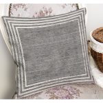 - K11205-Gorsel-1 - Realhomes RealHomes Gri Zeminde Çerçeveli Motifli Antik Desenli Dijital Baskılı Yastık Kırlent Kılıfı Realhomes