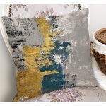 - K11231-Gorsel-1 - Realhomes RealHomes Gold Zeminde Eskitme Motifli Boyama Desenli Dijital Baskılı Yastık Kırlent Kılıfı Realhomes