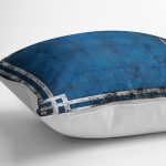 - K11238-Gorsel-3 - Realhomes  RealHomes Lacivert Zeminde Çerçeveli Motifli Eskitme Desenli Dijital Baskılı Yastık Kırlent Kılıfı Realhomes