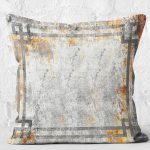 - K11245-Gorsel-2 - Realhomes RealHomes Gri Zeminde Çerçeveli Motifli Eskitme Desenli Dijital Baskılı Yastık Kırlent Kılıfı Realhomes