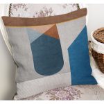 - K11251-Gorsel-1 - Realhomes RealHomes Mavi Zeminde Geometrik Motifli Modern Sanat Desenli Dijital Baskılı Yastık Kırlent Kılıfı Realhomes