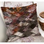 - K11255-Gorsel-1 - Realhomes RealHomes Kahverengi Zeminde Yağlı Boya Motifli Eskitme Desenli Dijital Baskılı Yastık Kırlent Kılıfı Realhomes