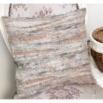 - K11258-Gorsel-1 - Realhomes RealHomes Krem Zeminde Eskitme Motifli Örme Desenli Dijital Baskılı Yastık Kırlent Kılıfı Realhomes