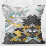 - K11264-Gorsel-2 - Realhomes RealHomes Gold - Mavi Zeminde Pul Motifli Geometrik Desenli Dijital Baskılı Yastık Kırlent Kılıfı Realhomes