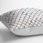 - K11276-Gorsel-3 - Realhomes RealHomes Beyaz Zeminde Geometrik Motifli Eskitme Desenli Dijital Baskılı Yastık Kırlent Kılıfı Realhomes