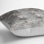 RealHomes Siyah Beyaz Zeminde Klasik Motifli Geometrik Desenli Dijital Baskılı Yastık Kırlent Kılıfı Realhomes