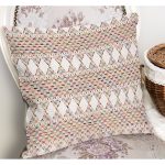 - K11282-Gorsel-1 - Realhomes RealHomes Beyaz Zeminde Etnik Motifli Kilim Desenli Dijital Baskılı Yastık Kırlent Kılıfı Realhomes