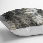 - K11291-Gorsel-3 - Realhomes RealHomes Siyah - Bej Zeminde Geometrik Motifli Klasik Desenli Dijital Baskılı Yastık Kırlent Kılıfı Realhomes
