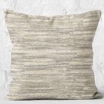 RealHomes Krem Zeminde Eskitme Motifli Örgü Desenli Dijital Baskılı Yastık Kırlent Kılıfı Realhomes