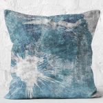 - K11322-Gorsel-2 - Realhomes RealHomes Mavi - Gri Zeminde Eskitme Motifli Retro Desenli Dijital Baskılı Yastık Kırlent Kılıfı Realhomes