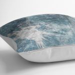 - K11322-Gorsel-3 - Realhomes RealHomes Mavi - Gri Zeminde Eskitme Motifli Retro Desenli Dijital Baskılı Yastık Kırlent Kılıfı Realhomes