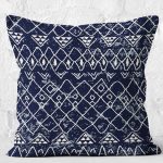 RealHomes Lacivert Zeminde Etnik Motifli Otantik Desenli Dijital Baskılı Yastık Kırlent Kılıfı Realhomes