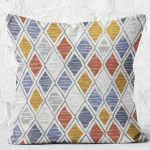 - K11337-Gorsel-2 - Realhomes RealHomes Gri Zeminde Dokuma Halı Motifli Geometrik Desenli Dijital Baskılı Yastık Kırlent Kılıfı Realhomes