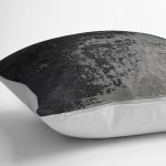 - K11356-Gorsel-3 - Realhomes RealHomes Siyah - Füme Zeminde Eskitme Motifli Antik Desenli Dijital Baskılı Yastık Kırlent Kılıfı Realhomes