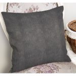 - K11360-Gorsel-1 - Realhomes RealHomes Füme Zeminde Dokuma Halı Motifli Eskitme Desenli Dijital Baskılı Yastık Kırlent Kılıfı Realhomes