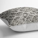 - K11375-Gorsel-3 - Realhomes  RealHomes Kahverengi Zeminde Morrocan Motifli Eskitme Desenli Dijital Baskılı Yastık Kırlent Kılıfı Realhomes