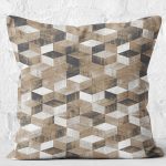 RealHomes Kahverengi Zeminde Eskitme Motifli Geometrik Desenli Dijital Baskılı Yastık Kırlent Kılıfı Realhomes