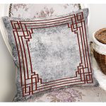 - K11397-Gorsel-1 - Realhomes RealHomes Gri Zeminde Çerçeveli Motifli Eskitme Desenli Dijital Baskılı Yastık Kırlent Kılıfı Realhomes