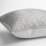 - K11403-Gorsel-3 - Realhomes RealHomes Gri Zeminde Geometrik Motifli Klasik Desenli Dijital Baskılı Yastık Kırlent Kılıfı Realhomes