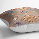 - K11405-Gorsel-3 - Realhomes RealHomes Kahverengi Zeminde Tribal Motifli Kilim Desenli Dijital Baskılı Yastık Kırlent Kılıfı Realhomes