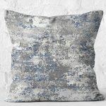 - K11433-Gorsel-2 - Realhomes RealHomes Mavi - Beyaz Zeminde Retro Motifli Antik Desenli Dijital Baskılı Yastık Kırlent Kılıfı Realhomes