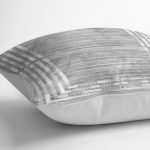 - K11436-Gorsel-3 - Realhomes RealHomes Gri - Beyaz Zeminde Çerçeveli Motifli Antik Desenli Dijital Baskılı Yastık Kırlent Kılıfı Realhomes