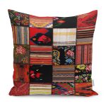 - K11441-Gorsel - Realhomes RealHomes Siyah - Kırmızı Zeminde Patchwork Motifli Etnik Desenli Dijital Baskılı Yastık Kırlent Kılıfı Realhomes