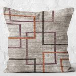 RealHomes Kahverengi Zeminde Geometrik Motifli Örme Desenli Dijital Baskılı Yastık Kırlent Kılıfı Realhomes