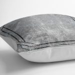 - K11466-Gorsel-3 - Realhomes RealHomes Gri - Siyah Zeminde Çerçeveli Motifli Antik Desenli Dijital Baskılı Yastık Kırlent Kılıfı Realhomes