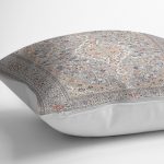 - K11469-Gorsel-3 - Realhomes RealHomes Gri Zeminde Kilim Motifli Uşak Desenli Dijital Baskılı Yastık Kırlent Kılıfı Realhomes