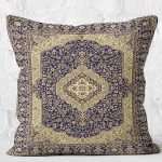 - K11472-Gorsel-2 - Realhomes  RealHomes Lacivert Zeminde Uşak Motifli Geleneksel Desenli Dijital Baskılı Yastık Kırlent Kılıfı Realhomes