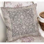 - K11514-Gorsel-1 - Realhomes RealHomes Gri Zeminde Pers Motifli Yöresel Desenli Dijital Baskılı Yastık Kırlent Kılıfı Realhomes