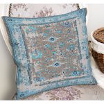 - K11533-Gorsel-1 - Realhomes RealHomes Gri - Mavi Zeminde Geleneksel Motifli Dokuma Desenli Dijital Baskılı Yastık Kırlent Kılıfı Realhomes