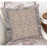 - K11537-Gorsel-1 - Realhomes RealHomes Kahverengi Zeminde Uşak Motifli Vİntage Desenli Dijital Baskılı Yastık Kırlent Kılıfı Realhomes