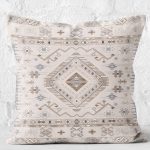 - K11542-Gorsel-2 - Realhomes RealHomes Krem Zeminde Retro Motifli Dokuma Desenli Dijital Baskılı Yastık Kırlent Kılıfı Realhomes