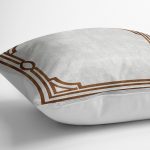 - K11557-Gorsel-3 - Realhomes RealHomes Kahverengi - Gri Zeminde Çerçeveli Motifli Klasik Desenli Dijital Baskılı Yastık Kırlent Kılıfı Realhomes