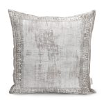 - K11568-Gorsel - Realhomes RealHomes Krem - Gri Zeminde Çerçeveli Motifli Antik Desenli Dijital Baskılı Yastık Kırlent Kılıfı Realhomes