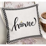 RealHomes Siyah Beyaz Zeminde Çerçeveli Motifli Home Yazılı Dijital Baskılı Yastık Kırlent Kılıfı Realhomes