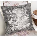 - K11589-Gorsel-1 - Realhomes RealHomes Gri - Beyaz Zeminde Eskitme Motifli Kilim Desenli Dijital Baskılı Yastık Kırlent Kılıfı Realhomes