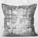 - K11589-Gorsel-2 - Realhomes RealHomes Gri - Beyaz Zeminde Eskitme Motifli Kilim Desenli Dijital Baskılı Yastık Kırlent Kılıfı Realhomes