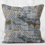 - K11601-Gorsel-2 - Realhomes RealHomes Gri Zeminde Eskitme Motifli Kanvas Desenli Dijital Baskılı Yastık Kırlent Kılıfı Realhomes