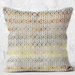 - K11602-Gorsel-2 - Realhomes RealHomes Krem - Ekru Zeminde Etnik Motifli Kilim Desenli Dijital Baskılı Yastık Kırlent Kılıfı Realhomes