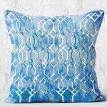 - K11617-Gorsel-2 - Realhomes RealHomes Mavi Zeminde Kanvas Motifli Geometrik Desenli Dijital Baskılı Yastık Kırlent Kılıfı Realhomes